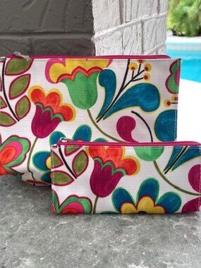 Clinique Makeup Case Toiletry Bag Zip Top Floral Set of Two New